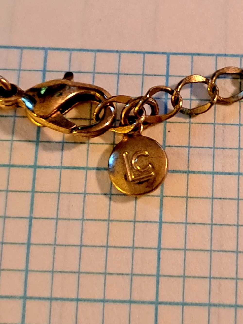 Liz Claiborne Gold-Tone Teardrop Olive Green Stone Pendant Necklace - Picture 3 of 7